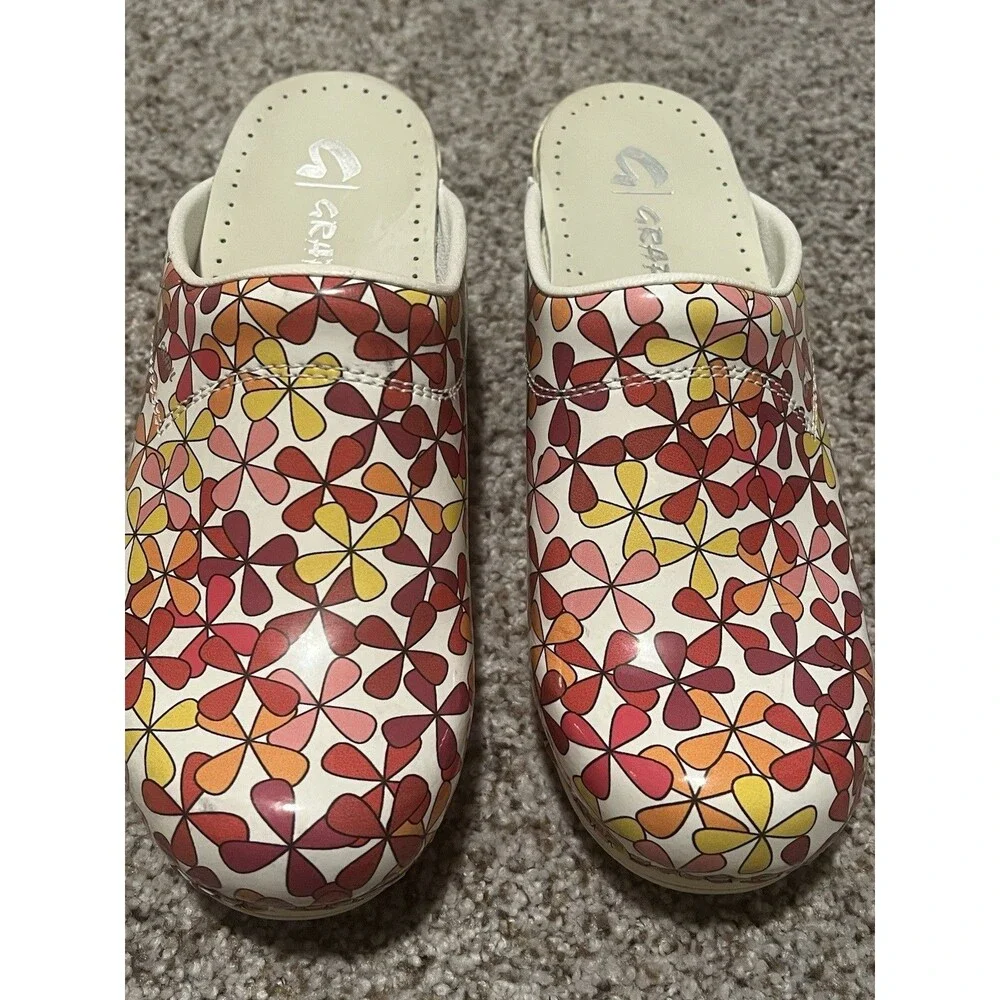 Grapil Women’s Comfort Clogs Nursing Sz 39